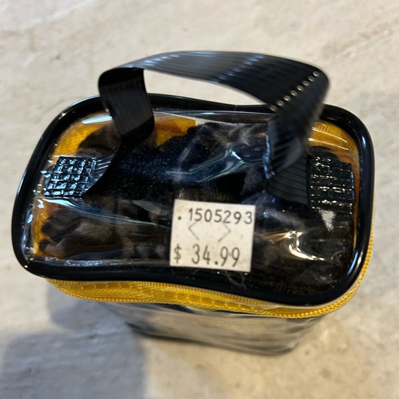 ✨3/$30✨ Ultra Paws Cozy Paws Dog Booties - Petite (1.5”) - Picture 2 of 4